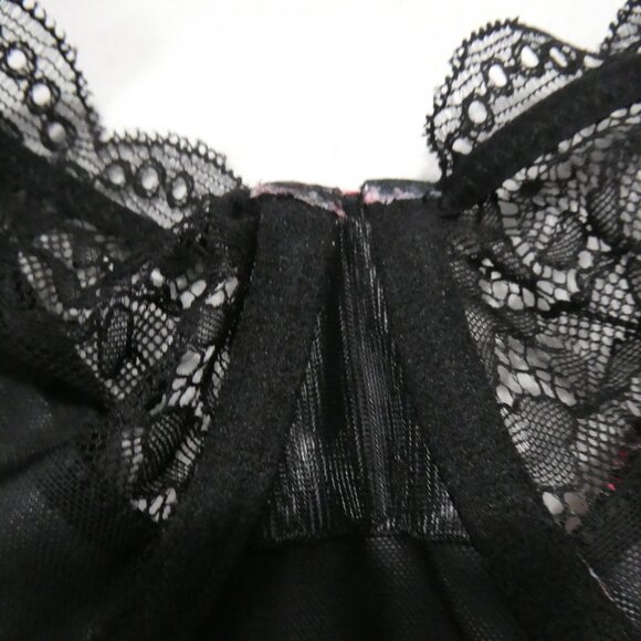 TORRID CURVE | size 2 | Elegant Floral Lace Bra With Rose Design | Underwire - Picture 14 of 16